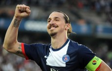 【九游体育入口】欧冠历史再书新篇，姆巴佩四度戴帽追平传奇，梅罗八次神迹仍领跑时代