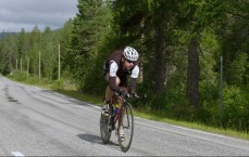 九游娱乐-赫伊森神秘回应德比悬念，知晓状态但暂不公开，巴萨后防迷雾待解